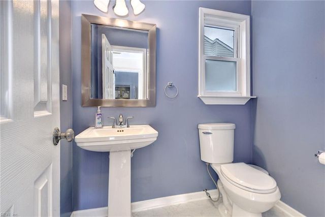 105 Ponsonby DR, Yorktown, VA 23693