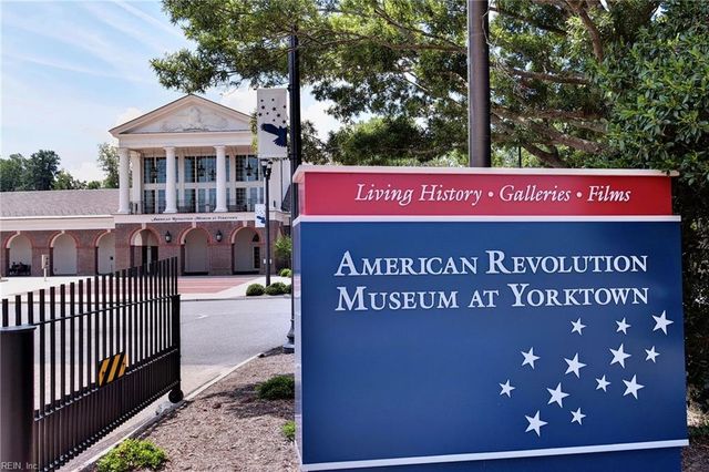 105 Ponsonby DR, Yorktown, VA 23693