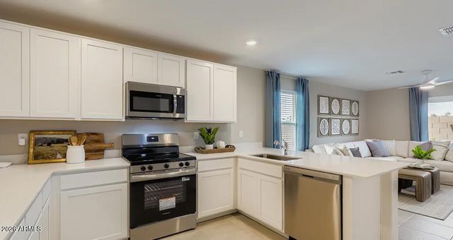 9554 W FAIRMOUNT Avenue, Phoenix, AZ 85037