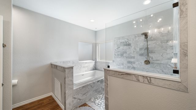 101 Lighthouse Lane, Mabank, TX 75143