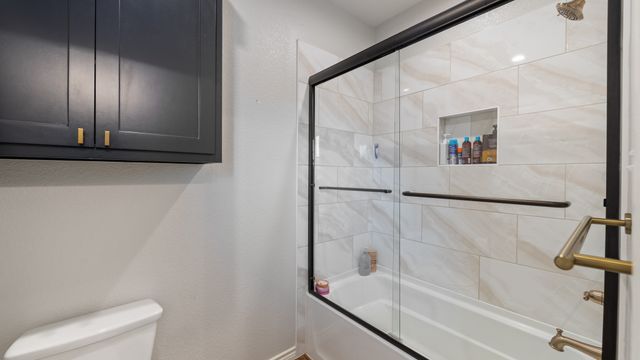 101 Lighthouse Lane, Mabank, TX 75143