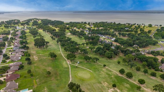 101 Lighthouse Lane, Mabank, TX 75143