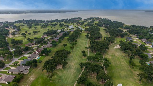 101 Lighthouse Lane, Mabank, TX 75143