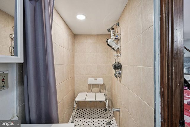 7244 BUSTLETON AVE, Philadelphia, PA 19149