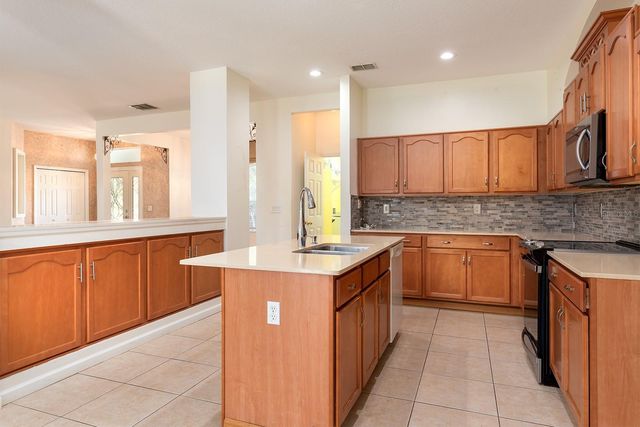 13409 VIA ROMA CIRCLE, Clermont, FL 34711