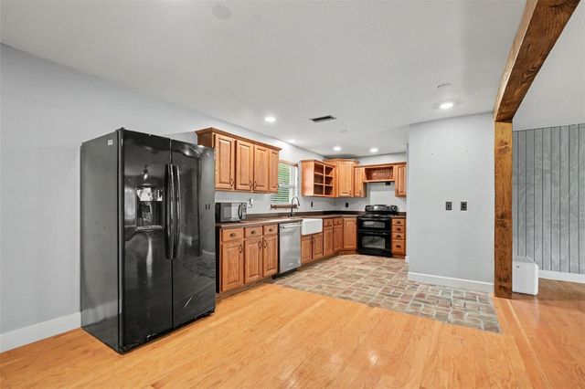 36653 BLANTON ROAD, Dade City, FL 33523