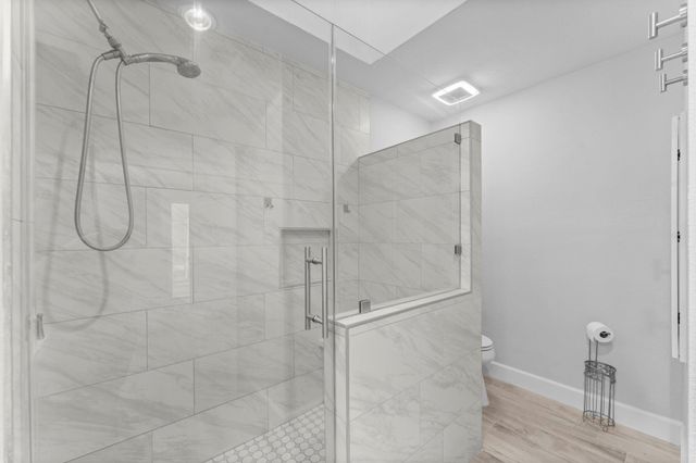 22 Shady Oak Lane, Conroe, TX 77304