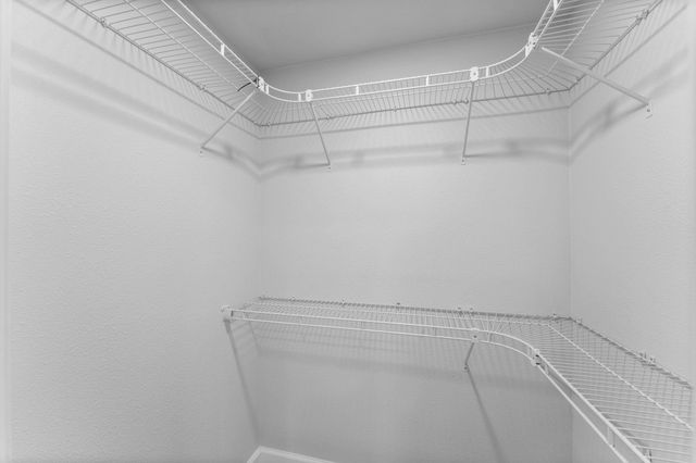 22 Shady Oak Lane, Conroe, TX 77304