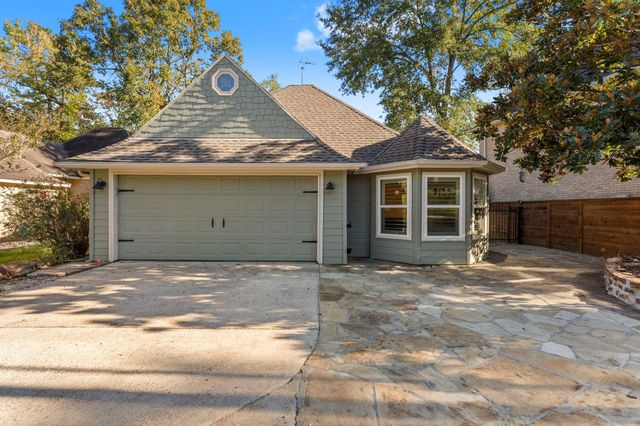 22 Shady Oak Lane, Conroe, TX 77304