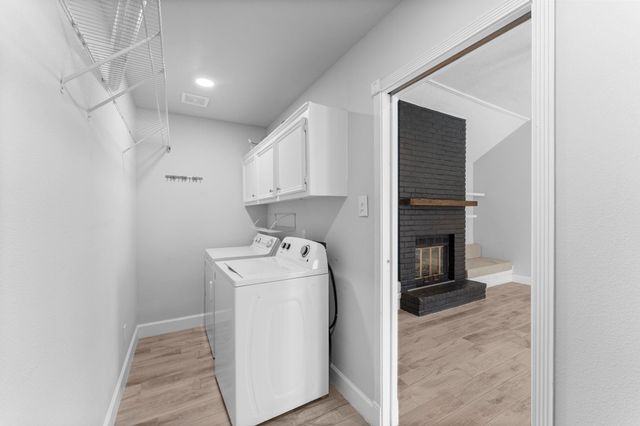 22 Shady Oak Lane, Conroe, TX 77304