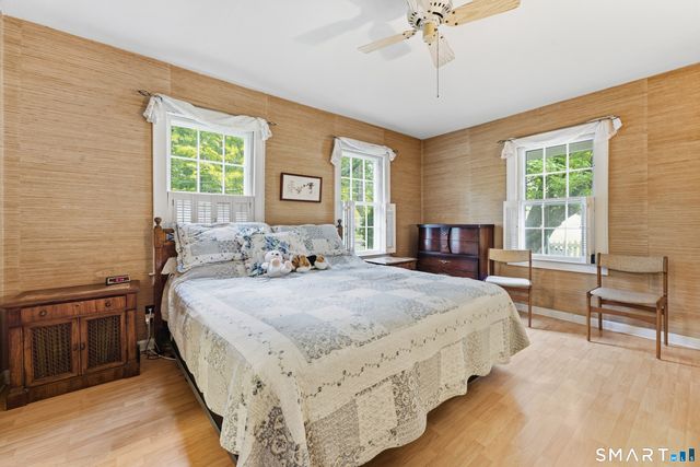 1823 Mountain Road, Suffield, CT 06093