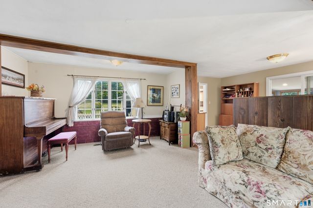 1823 Mountain Road, Suffield, CT 06093