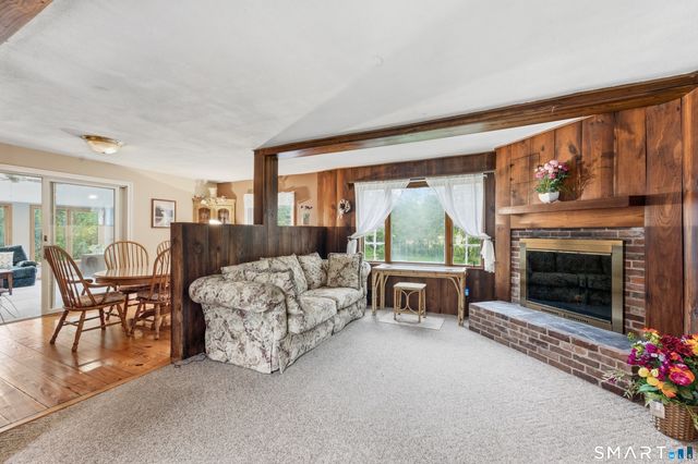 1823 Mountain Road, Suffield, CT 06093