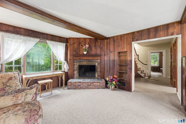1823 Mountain Road, Suffield, CT 06093