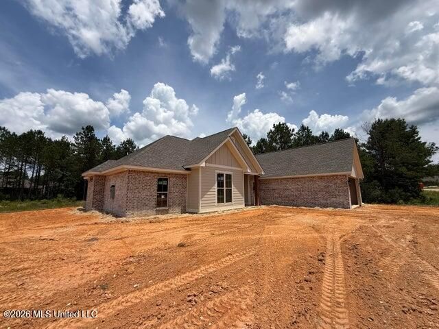 21 Redmont Drive, Sumrall, MS 39482
