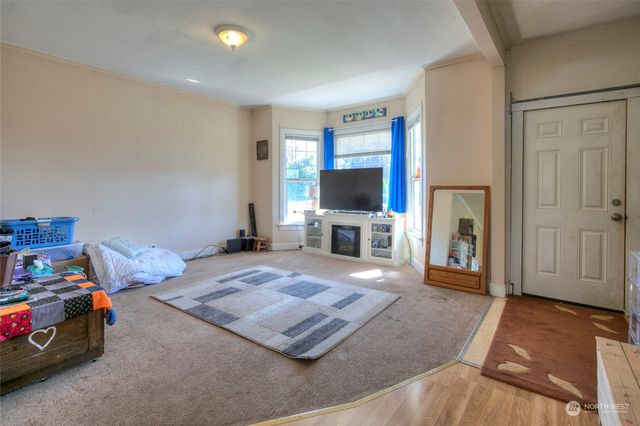 911 Wheeler Avenue, Hoquiam, WA 98550