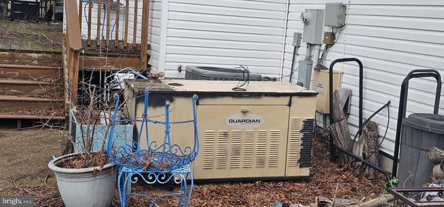 6 INDIAN POINT RD, Stafford, VA 22554