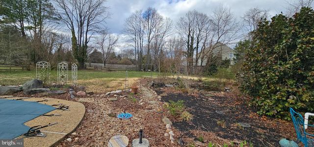 6 INDIAN POINT RD, Stafford, VA 22554