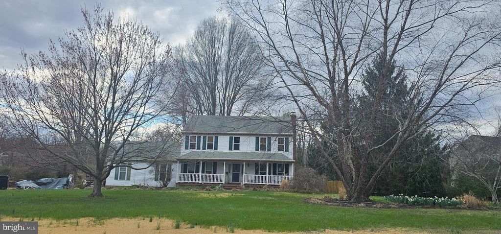 6 INDIAN POINT RD, Stafford, VA 22554