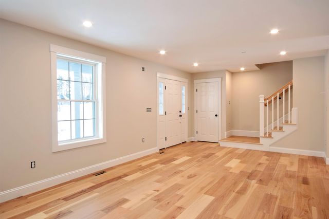 67 Bailey Drive, Rochester, NH 03868