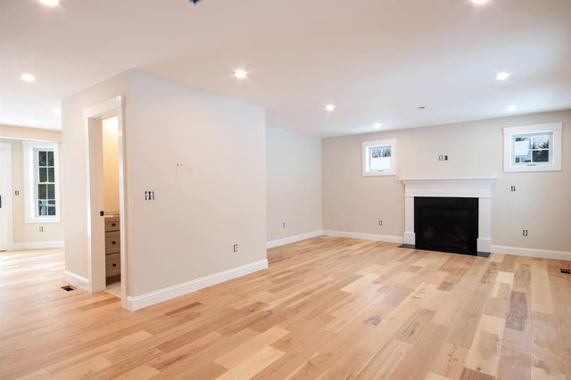 67 Bailey Drive, Rochester, NH 03868