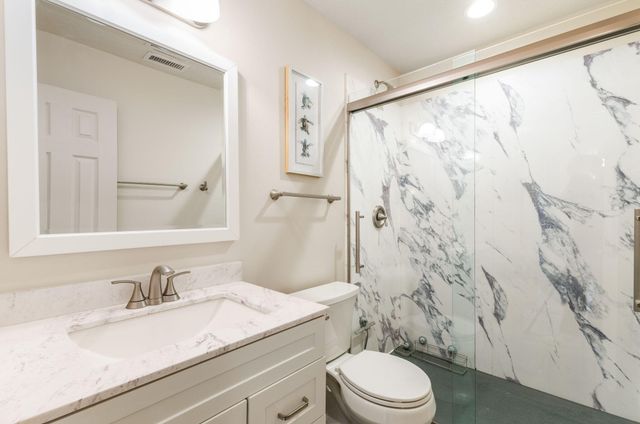 524 10th Avenue NE, Rio Rancho, NM 87144