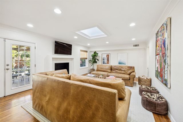 4035 Alta Vista Lane, Dallas, TX 75229