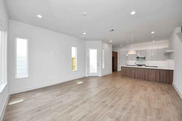 13104 Moncloa Drive, Houston, TX 77047