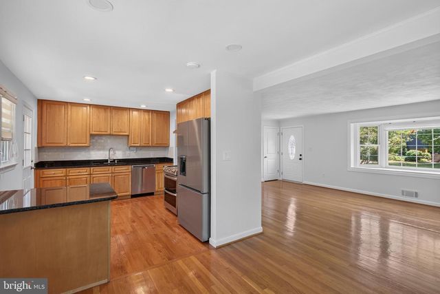 6824 FELIX ST, Mclean, VA 22101