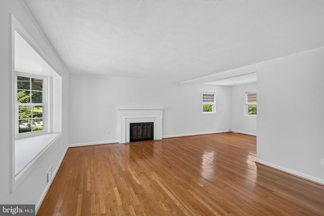 6824 FELIX ST, Mclean, VA 22101