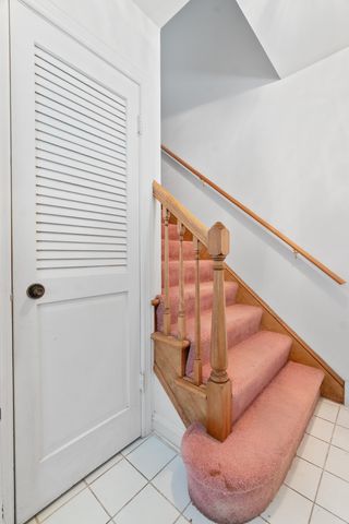 6247 N NEENAH Street, Chicago, IL 60631