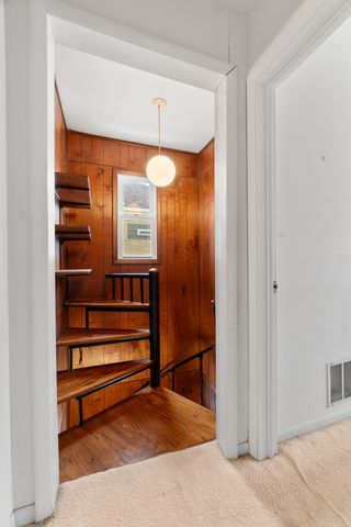 6247 N NEENAH Street, Chicago, IL 60631