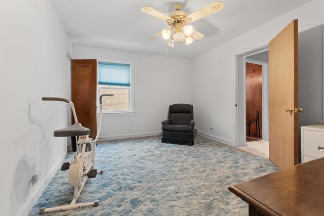 6247 N NEENAH Street, Chicago, IL 60631