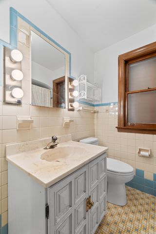 6247 N NEENAH Street, Chicago, IL 60631