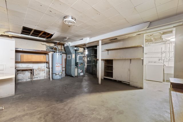 6247 N NEENAH Street, Chicago, IL 60631