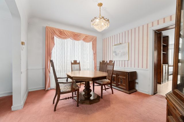 6247 N NEENAH Street, Chicago, IL 60631