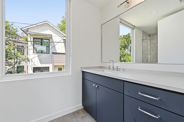3004 Fontana DR, Austin, TX 78704