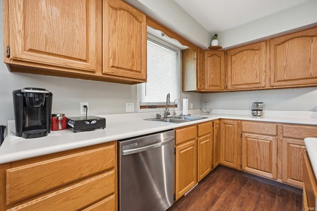 11933 Eagle Creek Place, Fort Wayne, IN 46814