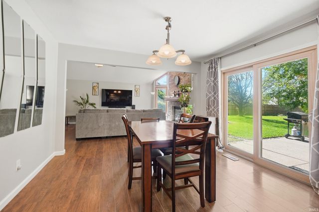 11933 Eagle Creek Place, Fort Wayne, IN 46814