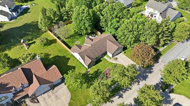 11933 Eagle Creek Place, Fort Wayne, IN 46814