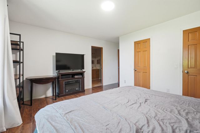 11933 Eagle Creek Place, Fort Wayne, IN 46814