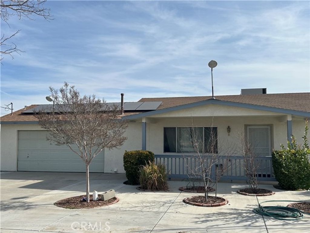 8915 3rd Avenue, Hesperia, CA 92345