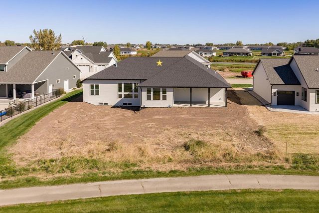 137 BECKERAE COURT, Wrightstown, WI 54180