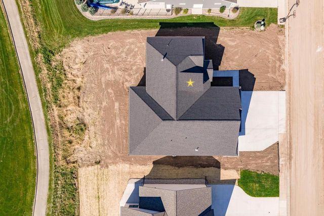 137 BECKERAE COURT, Wrightstown, WI 54180