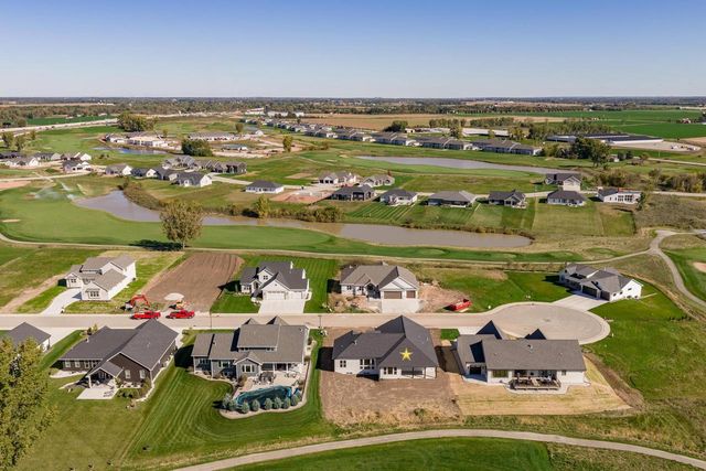 137 BECKERAE COURT, Wrightstown, WI 54180