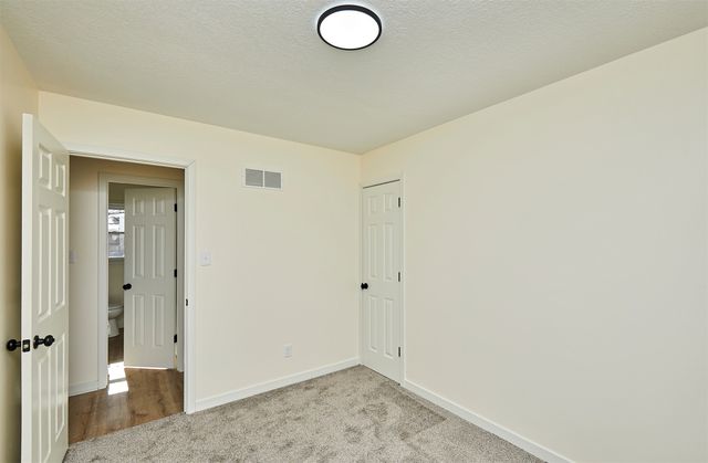 302 NE 5th Street, Ankeny, IA 50021