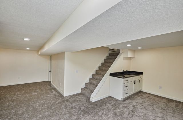 302 NE 5th Street, Ankeny, IA 50021