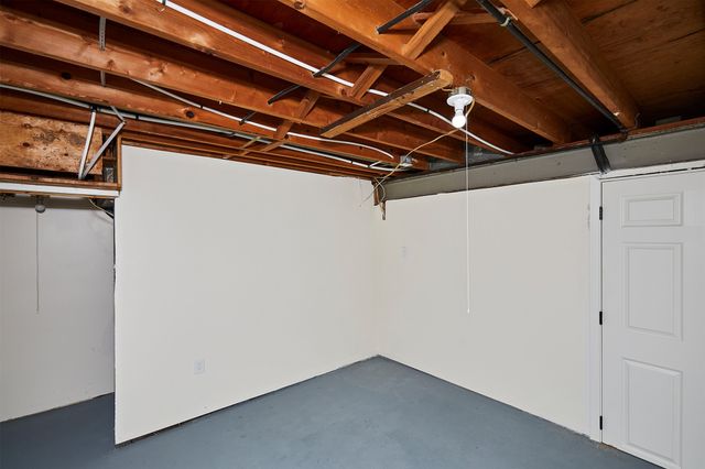 302 NE 5th Street, Ankeny, IA 50021