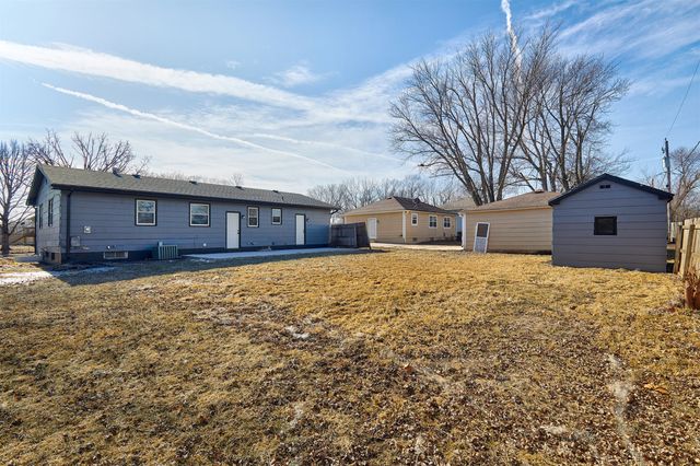 302 NE 5th Street, Ankeny, IA 50021