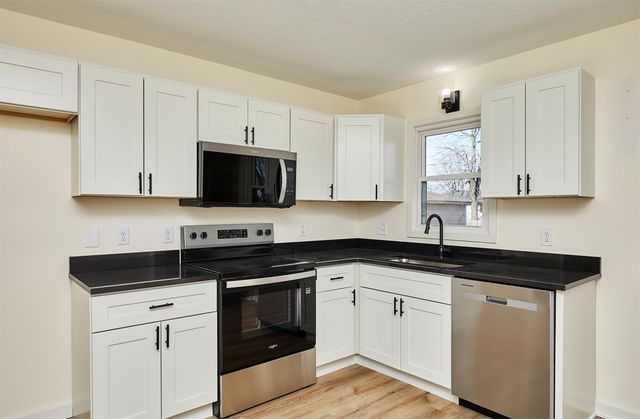 302 NE 5th Street, Ankeny, IA 50021